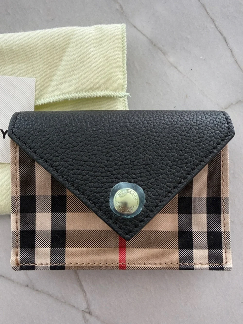 Burberry Black & Beige Check Envelope Card Holder with Red Accent - Picture 2 of 4